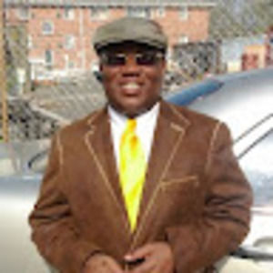 Meet your Posher, Emmanuel